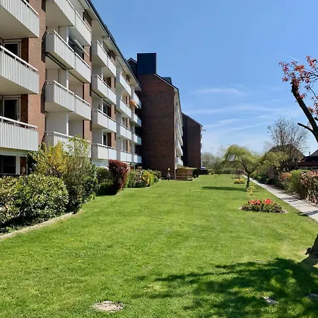 Greypearl - Ruhig Gelegen Mit Terrasse - Strandnaehe - Parkplatz - Wlan Büsum